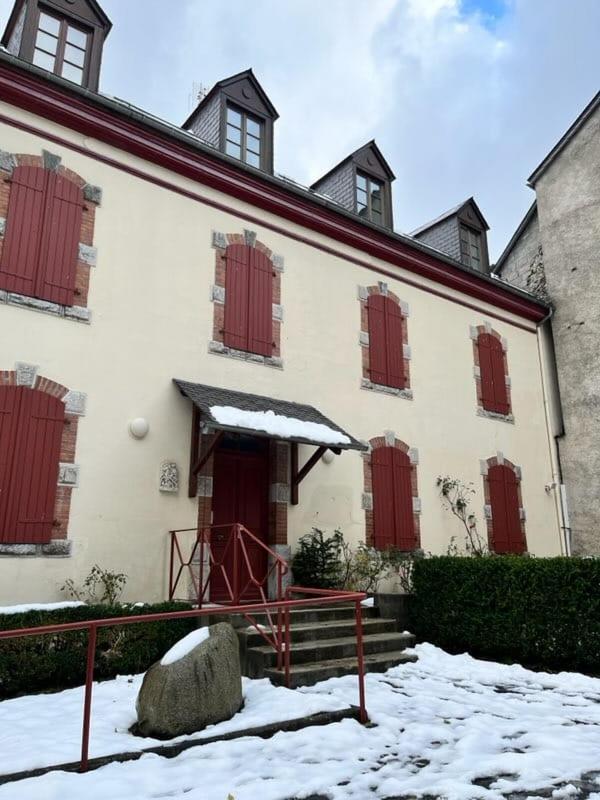 Tres Bel Appartement T3 Hyper Centre Entierement Renove En 2022 Luz-Saint-Sauveur Exterior photo