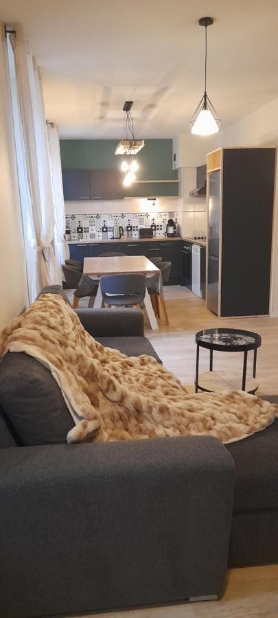 Tres Bel Appartement T3 Hyper Centre Entierement Renove En 2022 Luz-Saint-Sauveur Exterior photo
